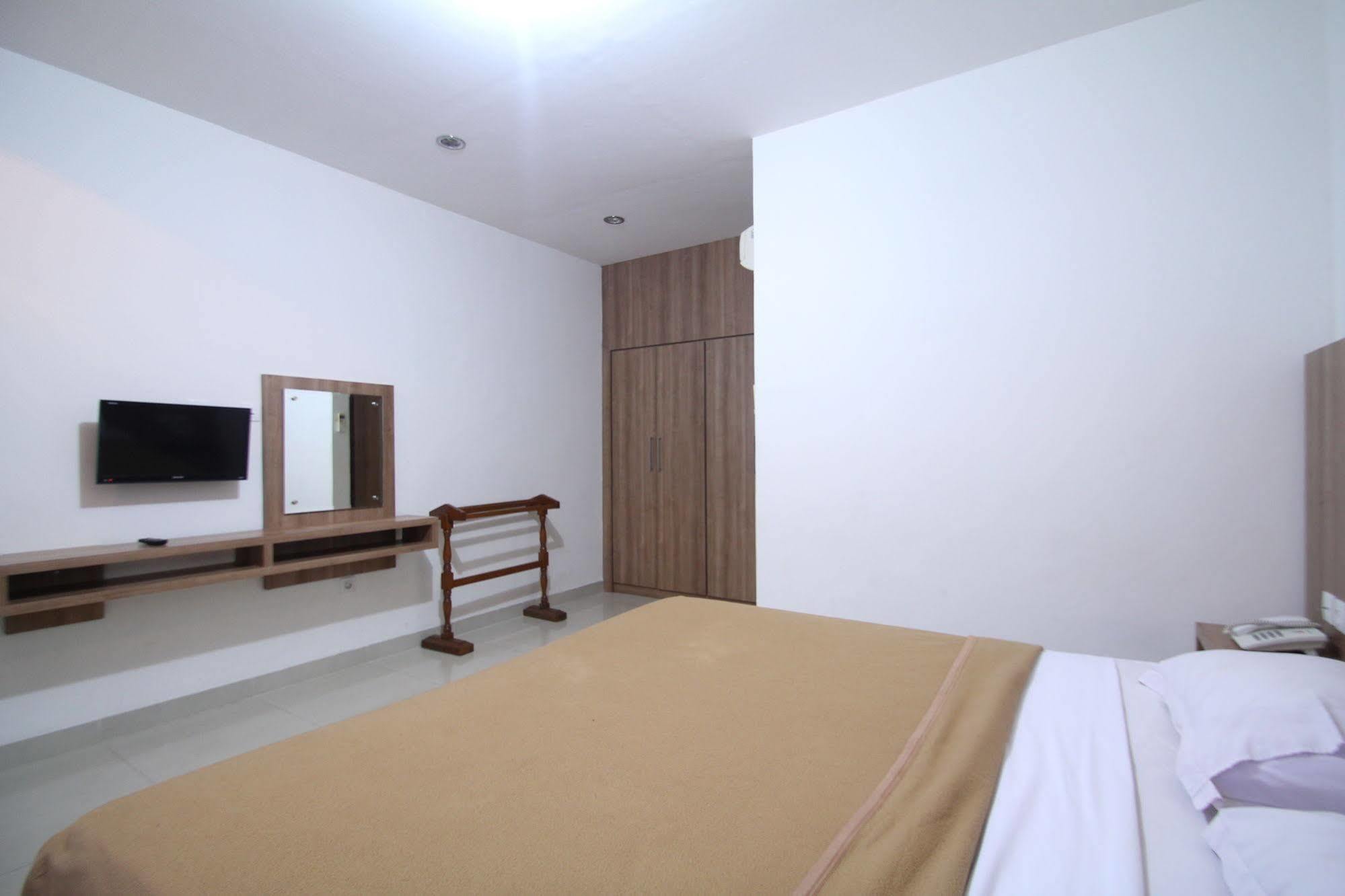 Simpang Inn Hotel Legian  Ngoại thất bức ảnh